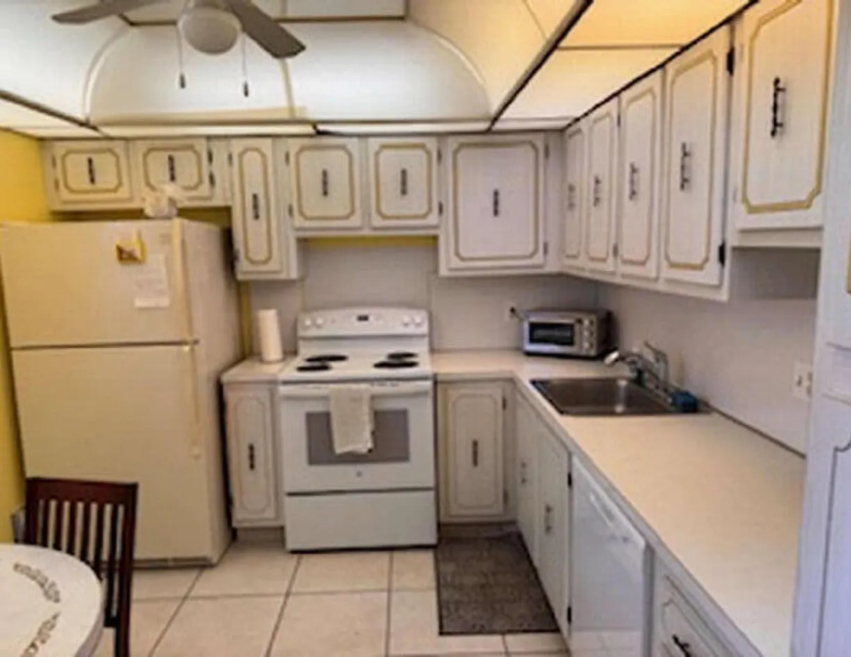 South Florida Real Estate | View 2615 NE 3rd Court, 3020 | Listing