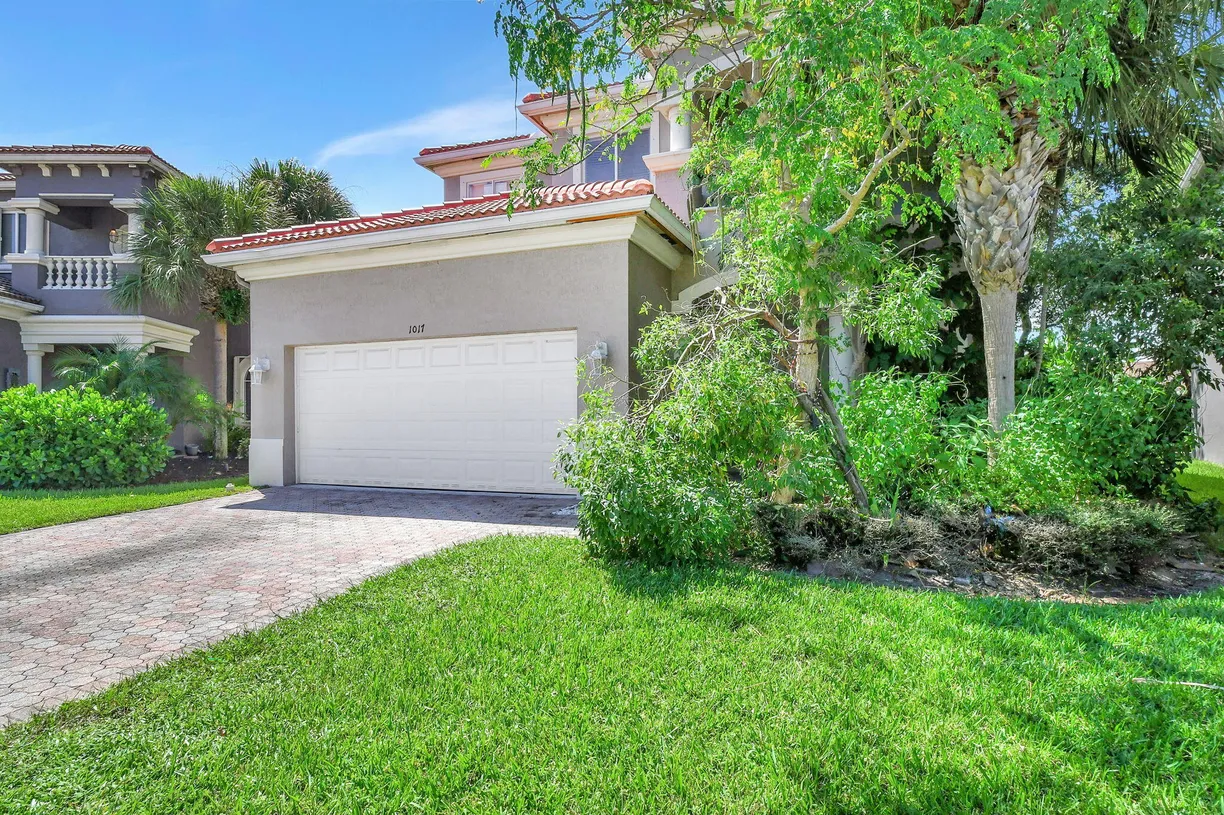 South Florida Real Estate | View 1017 Grove Park Circle | Listing