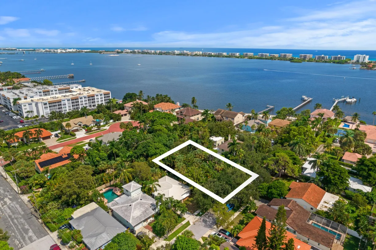 South Florida Real Estate | View 4 17th Avenue