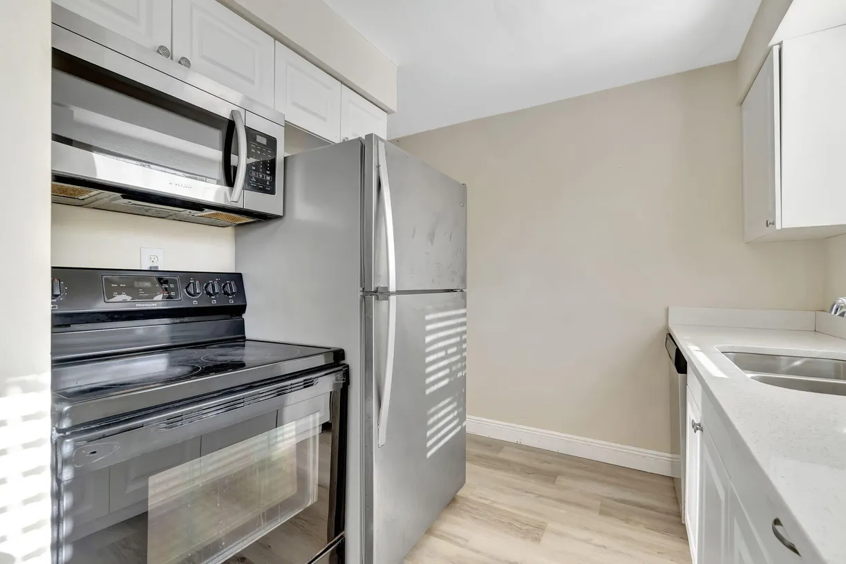 South Florida Real Estate | View 214 NW 7th Avenue | Listing