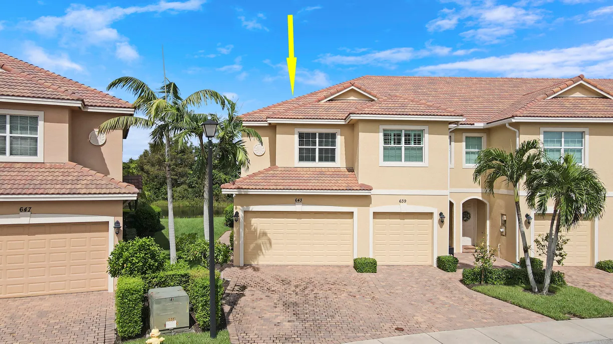 South Florida Real Estate | View 643 SW Glen Crest Way | Listing