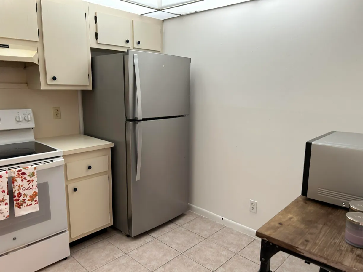 South Florida Real Estate | View 1902 Bermuda Circle, E1 | Listing