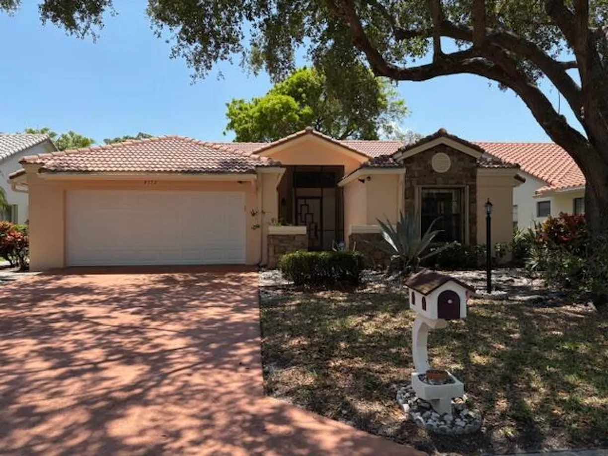 South Florida Real Estate | View 4772 Navigator Lane | 3 Beds, 2 Baths