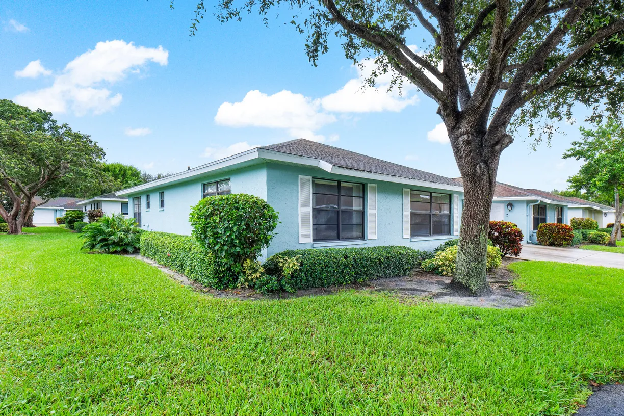 South Florida Real Estate | View 4360 Eucalyptus Tree Court, A | Listing