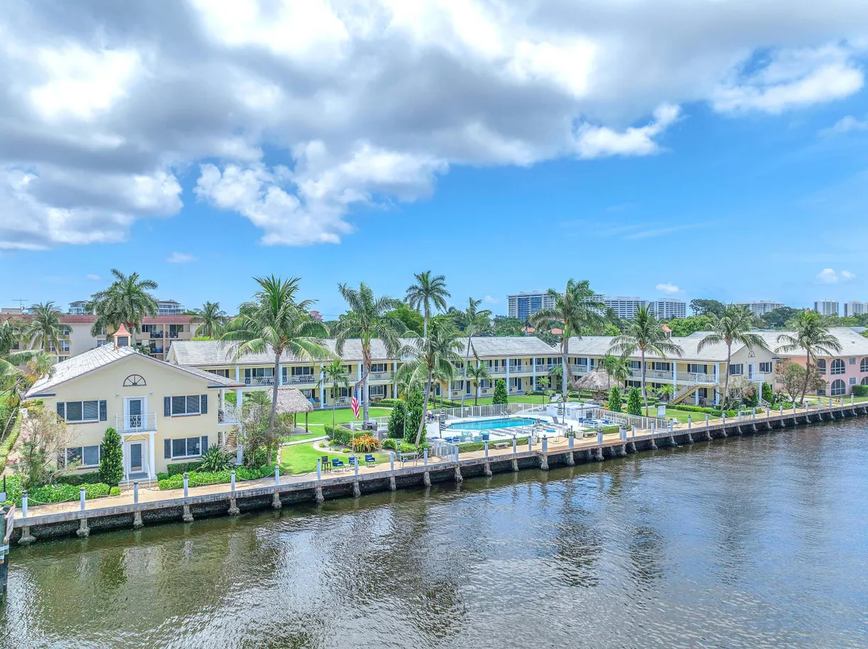 South Florida Real Estate | View 1035 Spanish River Road | 1 Bed, 1 Bath