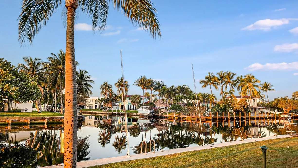 South Florida Real Estate | View 298 SE 6th Avenue, 6 | Listing