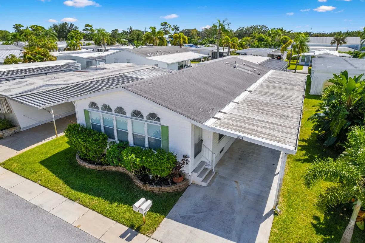 South Florida Real Estate | View 4300 SE Saint Lucie Boulevard, 202 | 2 Beds, 2 Baths
