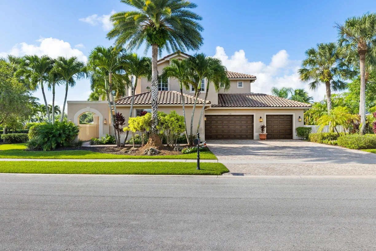 South Florida Real Estate | View 11788 Knightsbridge Place | 5 Beds, 5 Baths