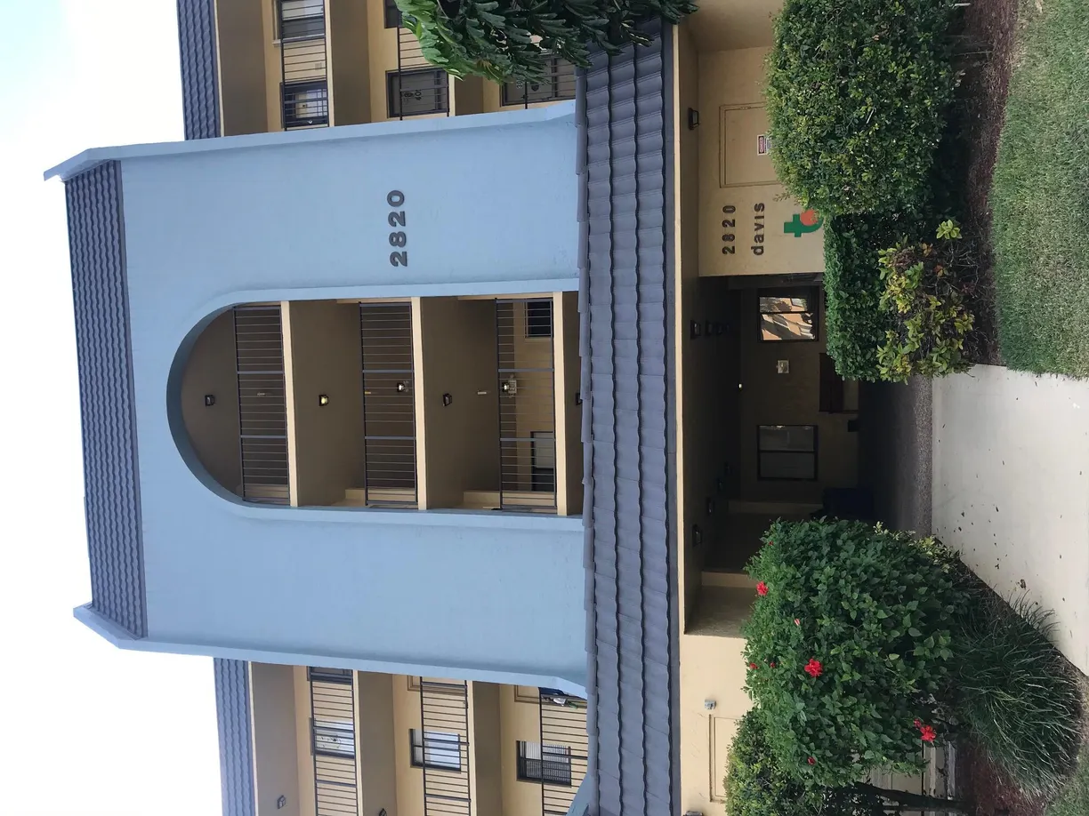South Florida Real Estate | View 2820 Tennis Club Drive, 211 | 2 Beds, 1 Bath