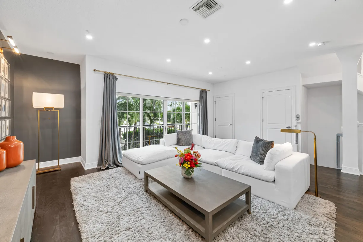South Florida Real Estate | View 1950 Presidential Way, 11 | Listing
