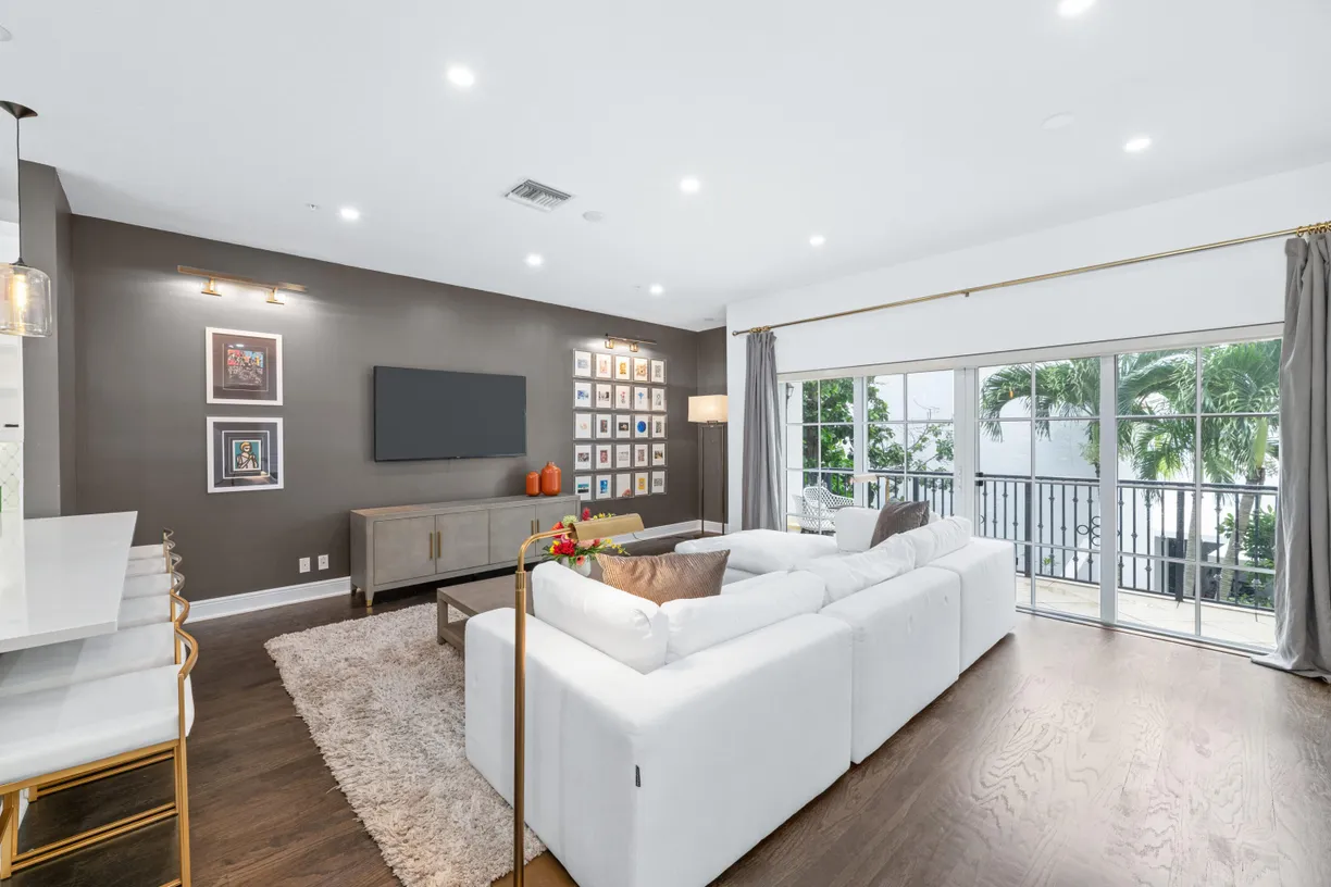 South Florida Real Estate | View 1950 Presidential Way, 11 | Listing