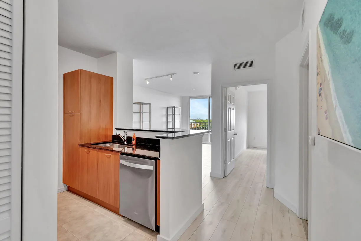 South Florida Real Estate | View 100 NE 6th Street, 505 | Listing