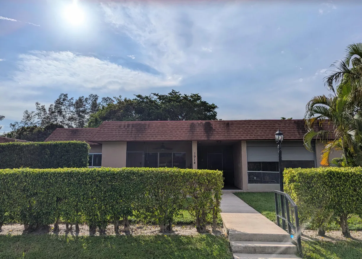 South Florida Real Estate | View 1914 Palmland Drive, B | 2 Beds, 2 Baths