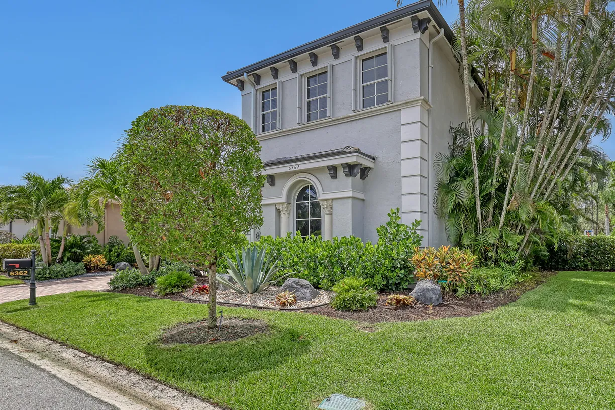 South Florida Real Estate | View 6362 Via Venetia | Listing