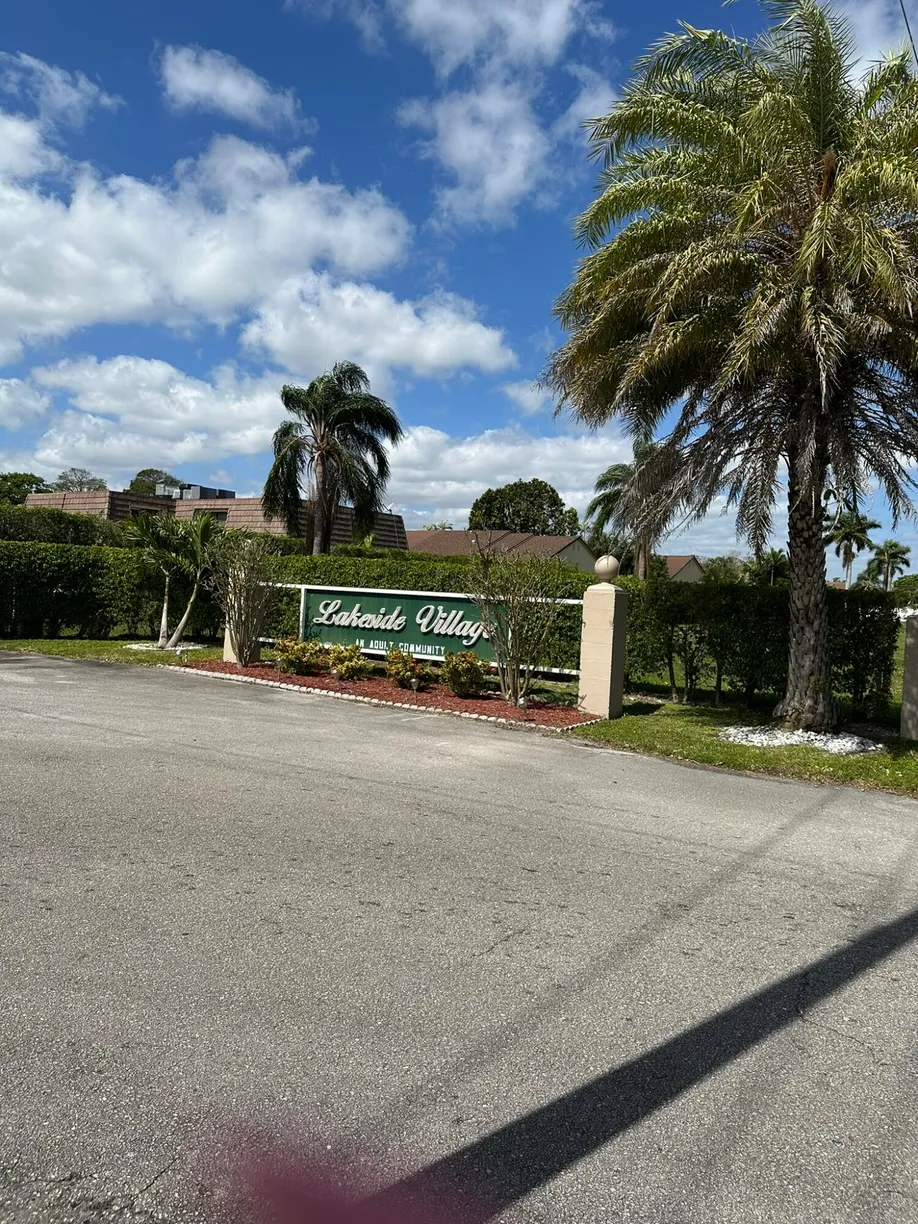 South Florida Real Estate | View 500 Bonnie Boulevard, 168 | 1 Bed, 1 Bath