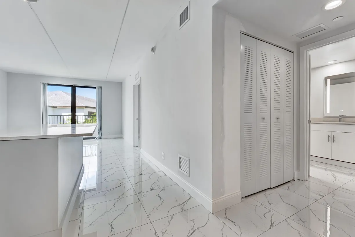 South Florida Real Estate | View 250 W Hidden Valley Boulevard | Listing
