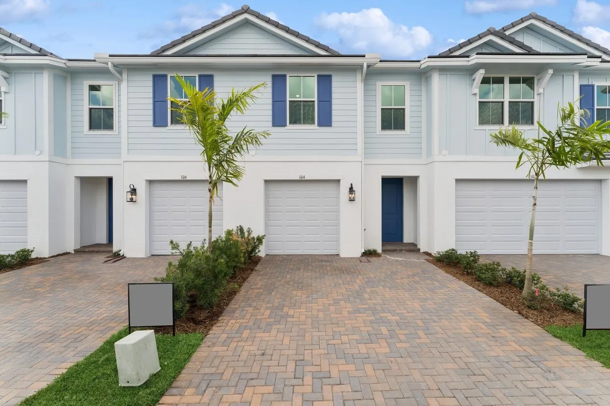 South Florida Real Estate | View 104 SE Birch Terrace, 1369 | 3 Beds, 2 Baths