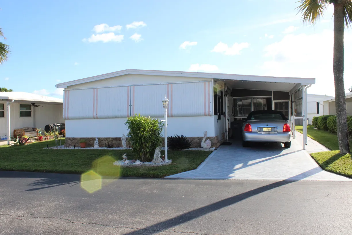 South Florida Real Estate | View 37010 Exuma Bay | 2 Beds, 2 Baths