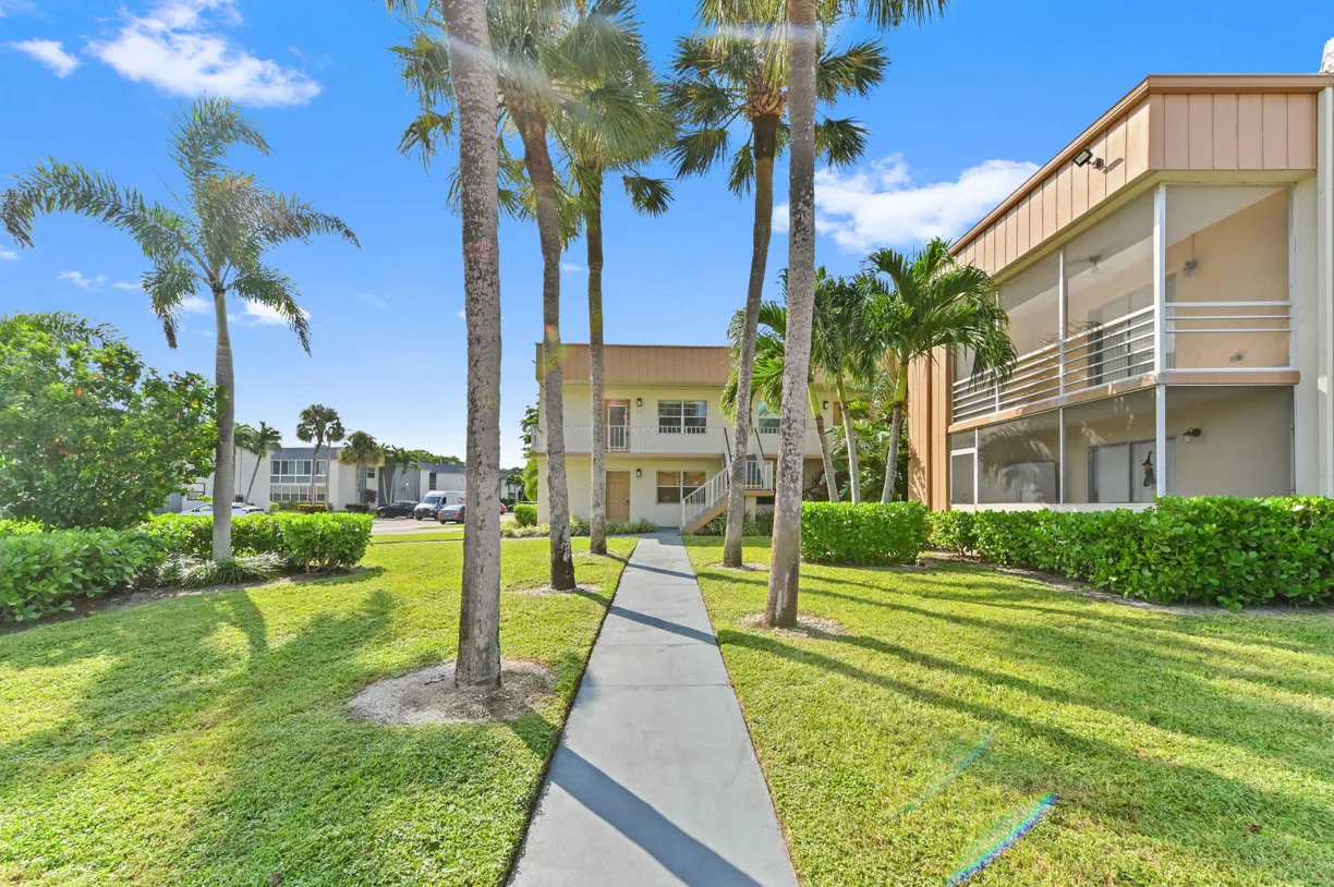 South Florida Real Estate | View 192 Piedmont D | 2 Beds, 2 Baths