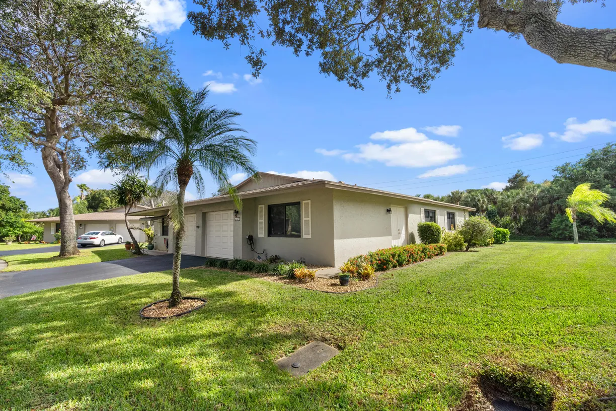 South Florida Real Estate | View 1558 Palmland Drive | 2 Beds, 2 Baths