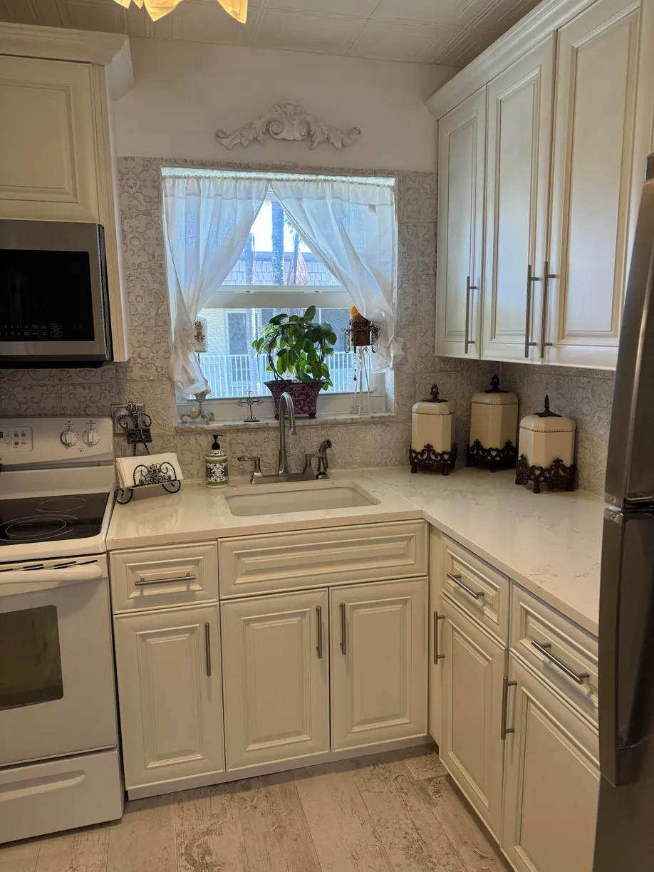 South Florida Real Estate | View 600 Snug Harbor Dr Drive, A 17 | Listing