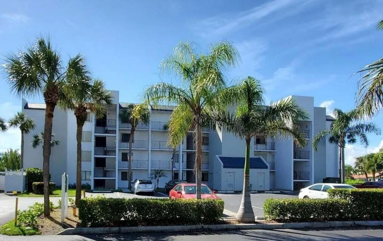 South Florida Real Estate | View 1605 S Us Highway 1, F203 | Listing