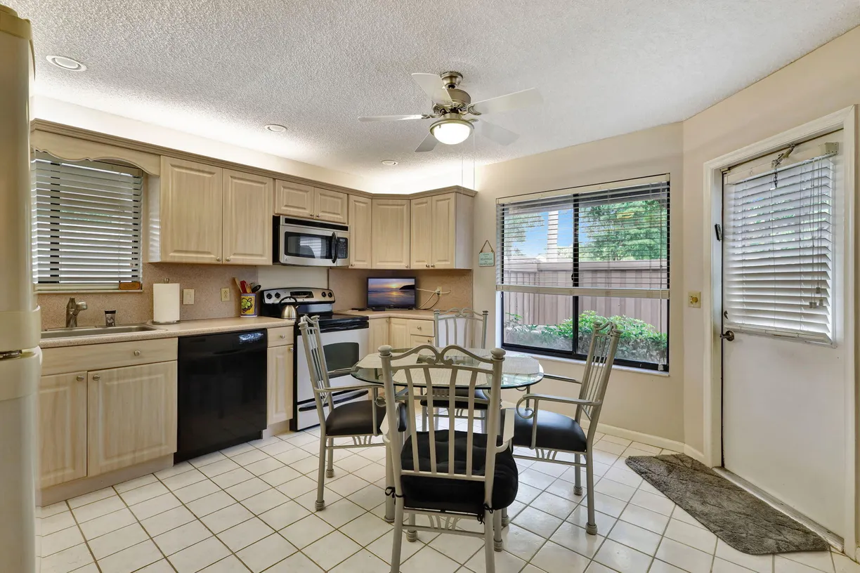 South Florida Real Estate | View 10088 Shadywood Place | Listing