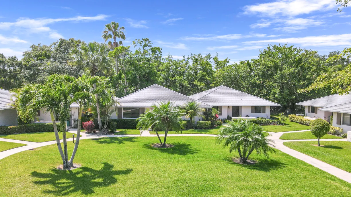 South Florida Real Estate | View 825 Club Drive | 2 Beds, 2 Baths