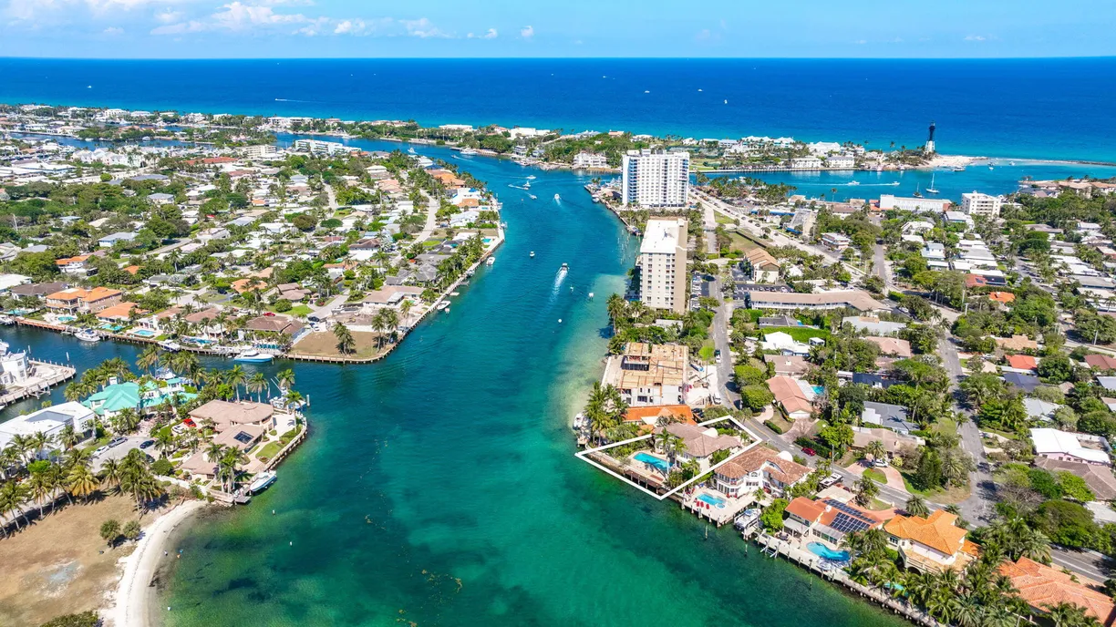 South Florida Real Estate | View 2505 N Riverside Drive | 5 Beds, 5 Baths