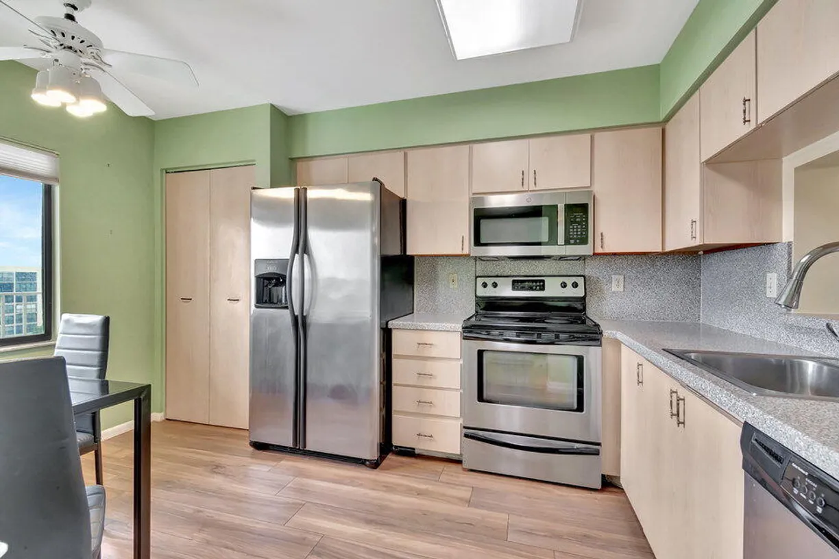 South Florida Real Estate | View 7260 Kinghurst Drive, 806 | 2 Beds, 2 Baths
