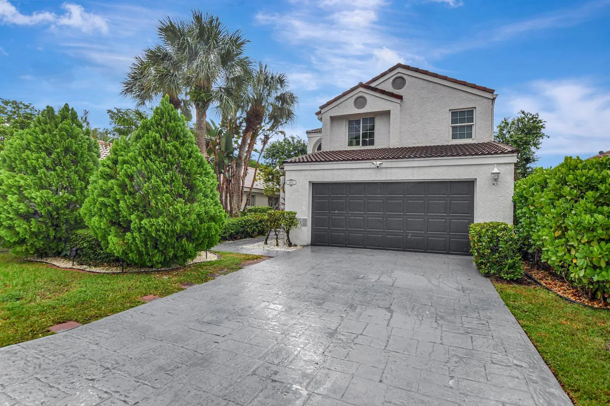 South Florida Real Estate | View 6168 La Vida Ter Terrace | 3 Beds, 3 Baths