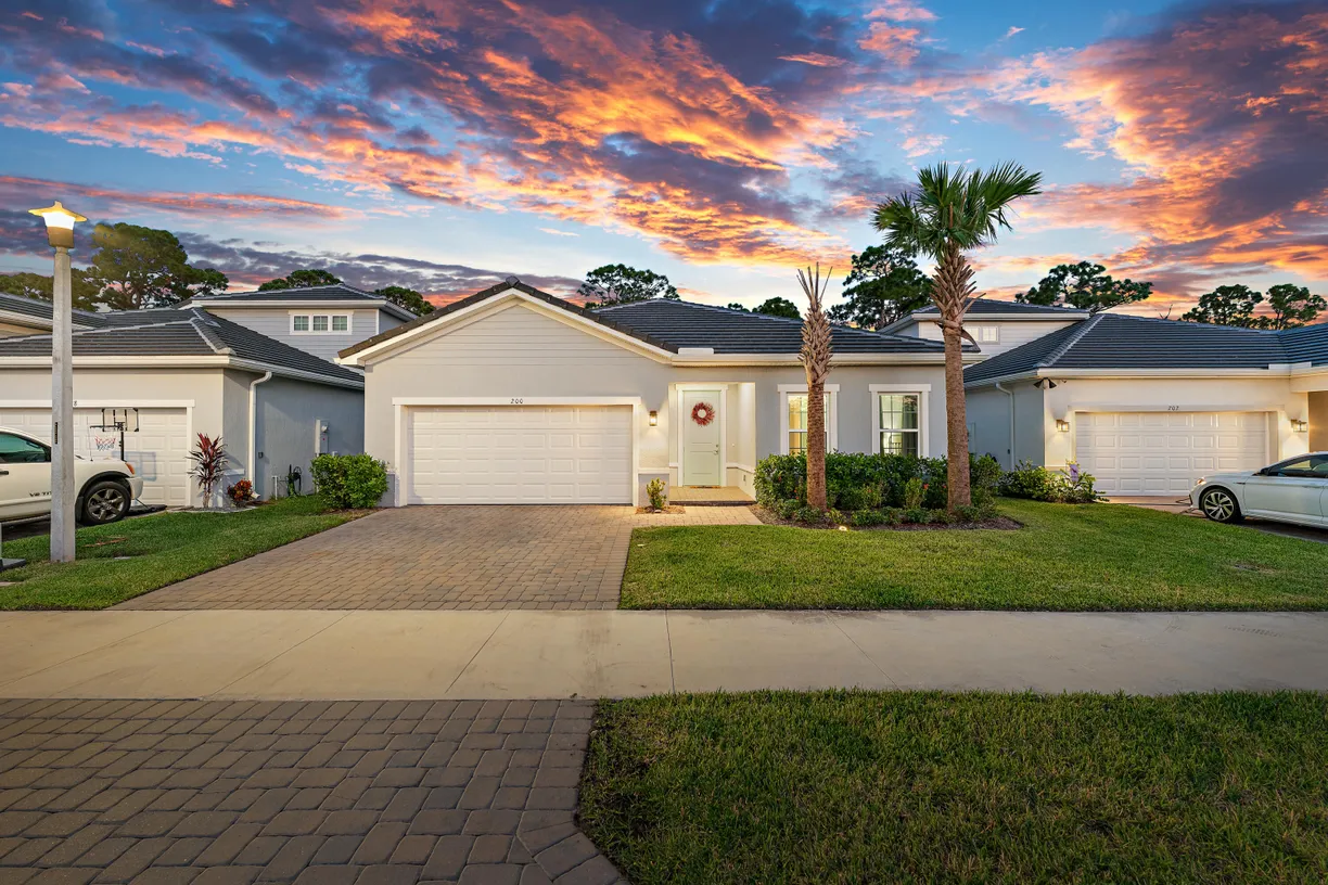 South Florida Real Estate | View 200 SW Pomeroy Street | 3 Beds, 3 Baths