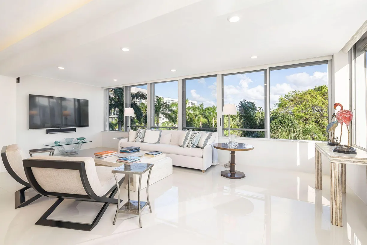 South Florida Real Estate | View 44 Cocoanut Row, 221b | 2 Beds, 2 Baths
