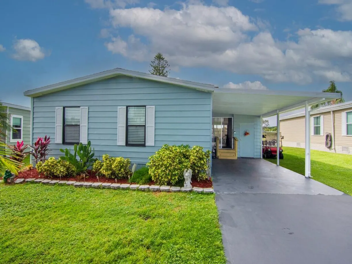 South Florida Real Estate | View 4496 SE Basswood Terrace | Listing