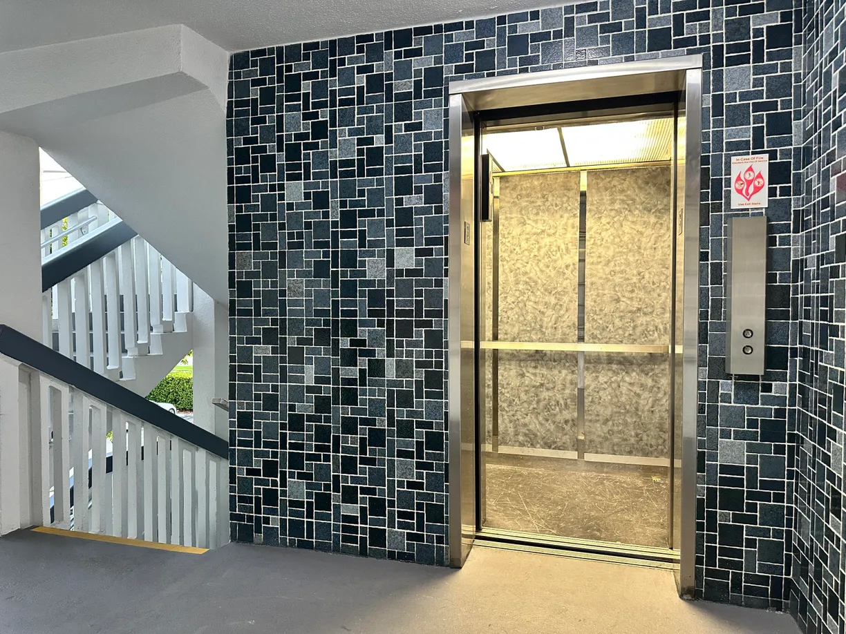 South Florida Real Estate | View 3038 Hardwood D, 3038 | 1 Bed, 1 Bath