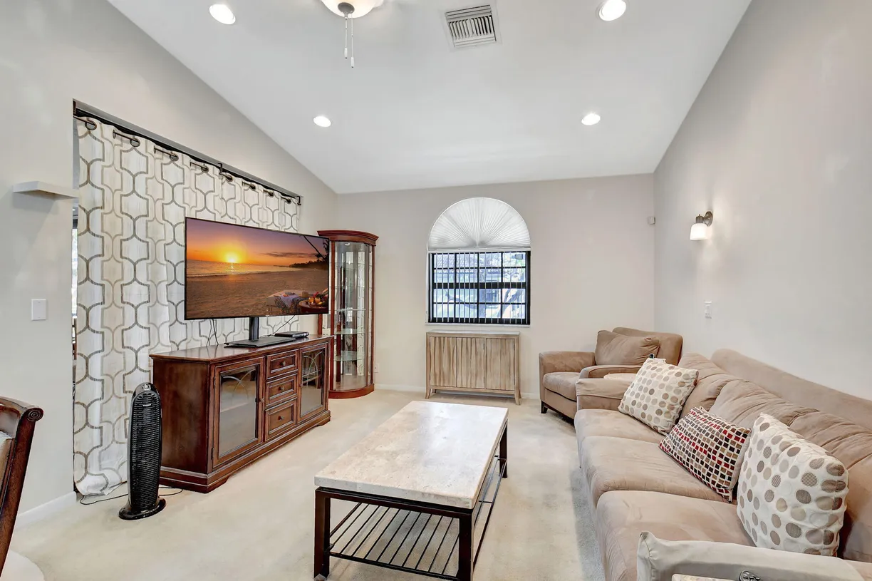 South Florida Real Estate | View 5415 Verona Drive, I | Listing