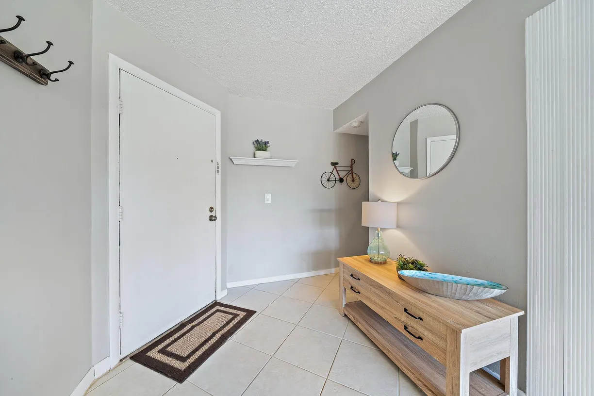 South Florida Real Estate | View 1605 S Us Highway 1, V2-102 | Listing