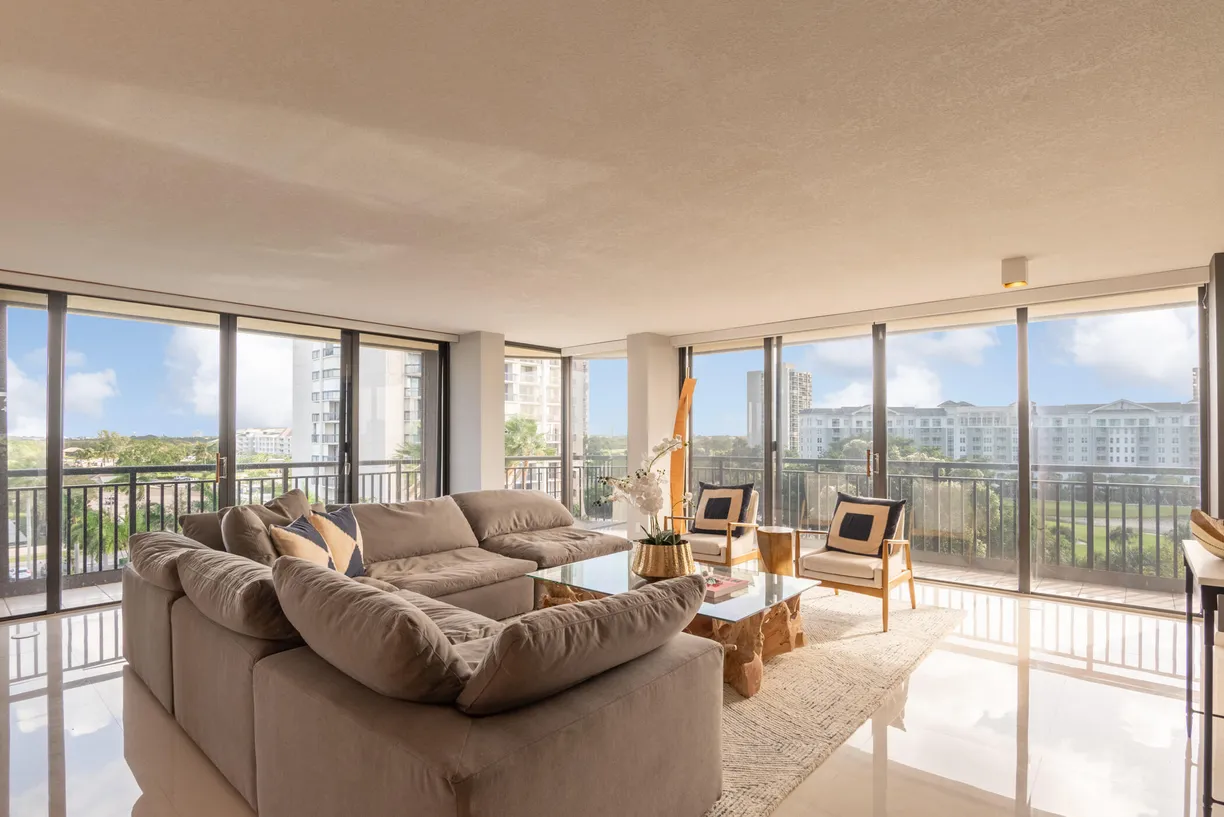 South Florida Real Estate | View 2427 Presidential Way, 704 | 3 Beds, 3 Baths