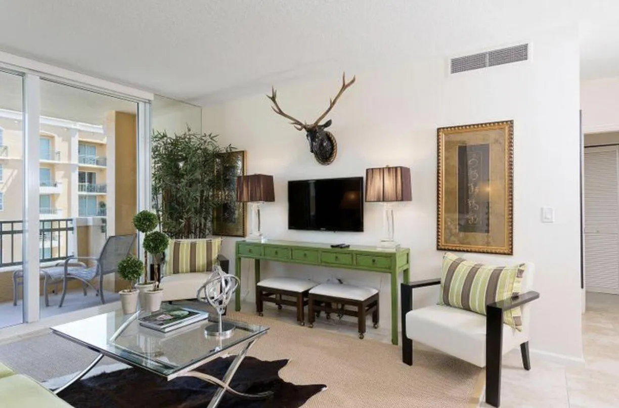 South Florida Real Estate | View 403 S Sapodilla Avenue, 618 | Listing