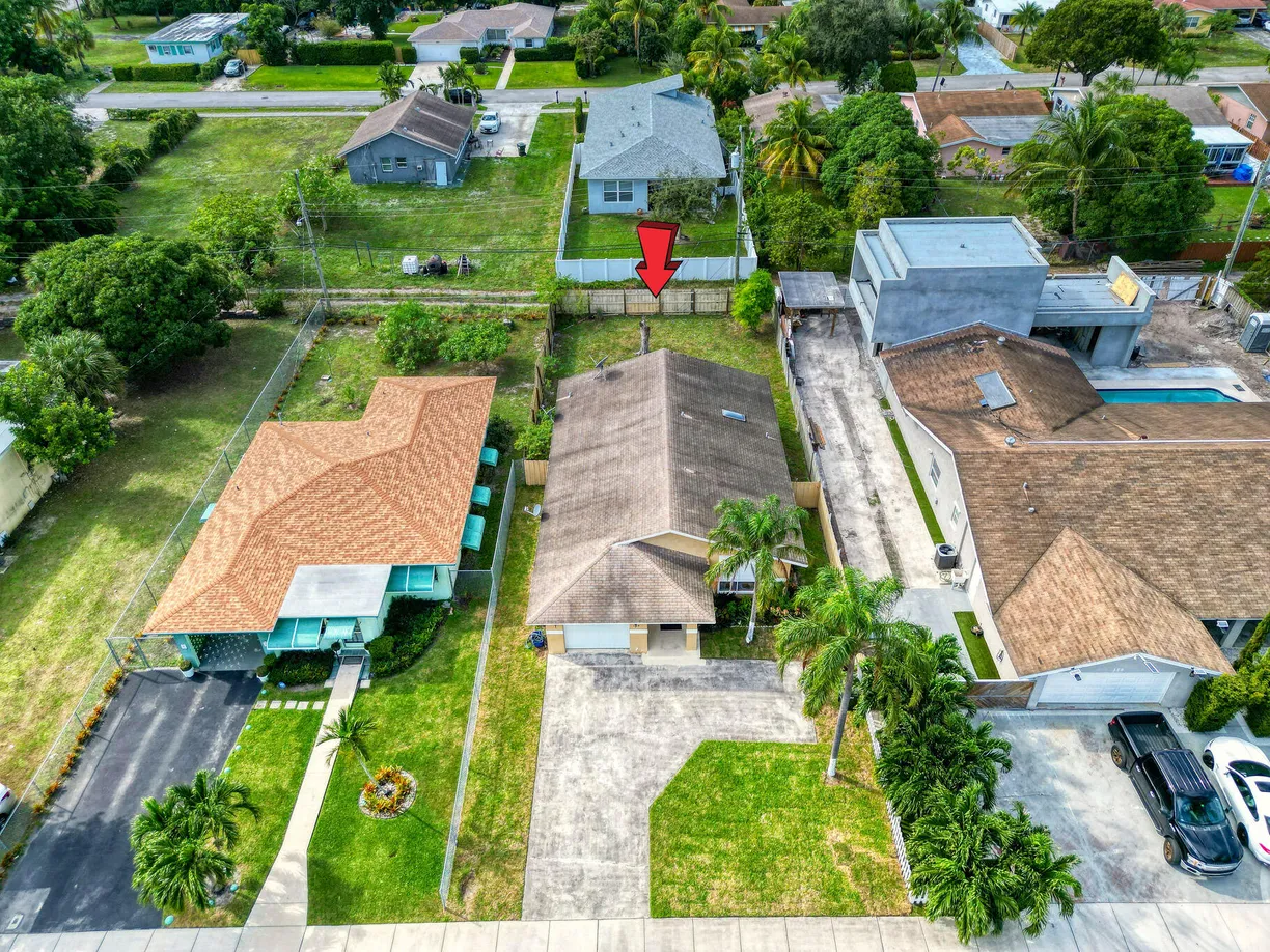 South Florida Real Estate | View 124 NW 8th Avenue | Listing