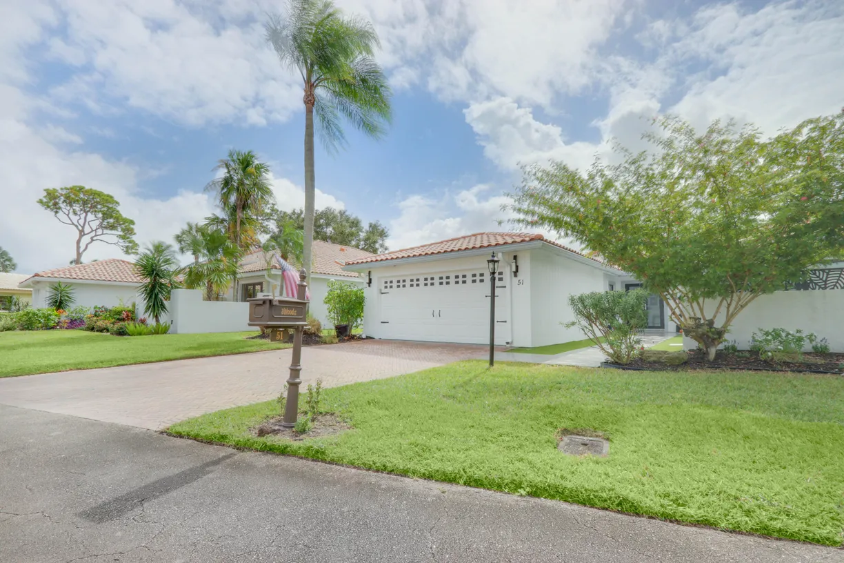 South Florida Real Estate | View 51 Woods Lane, 51-Vi | 3 Beds, 3 Baths