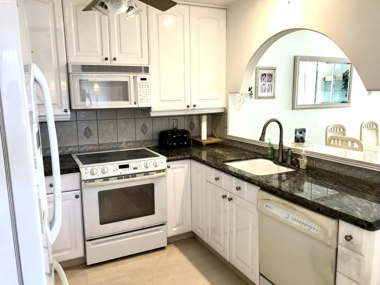 South Florida Real Estate | View 7633 S Tahiti Lane, 204 | 2 Beds, 2 Baths
