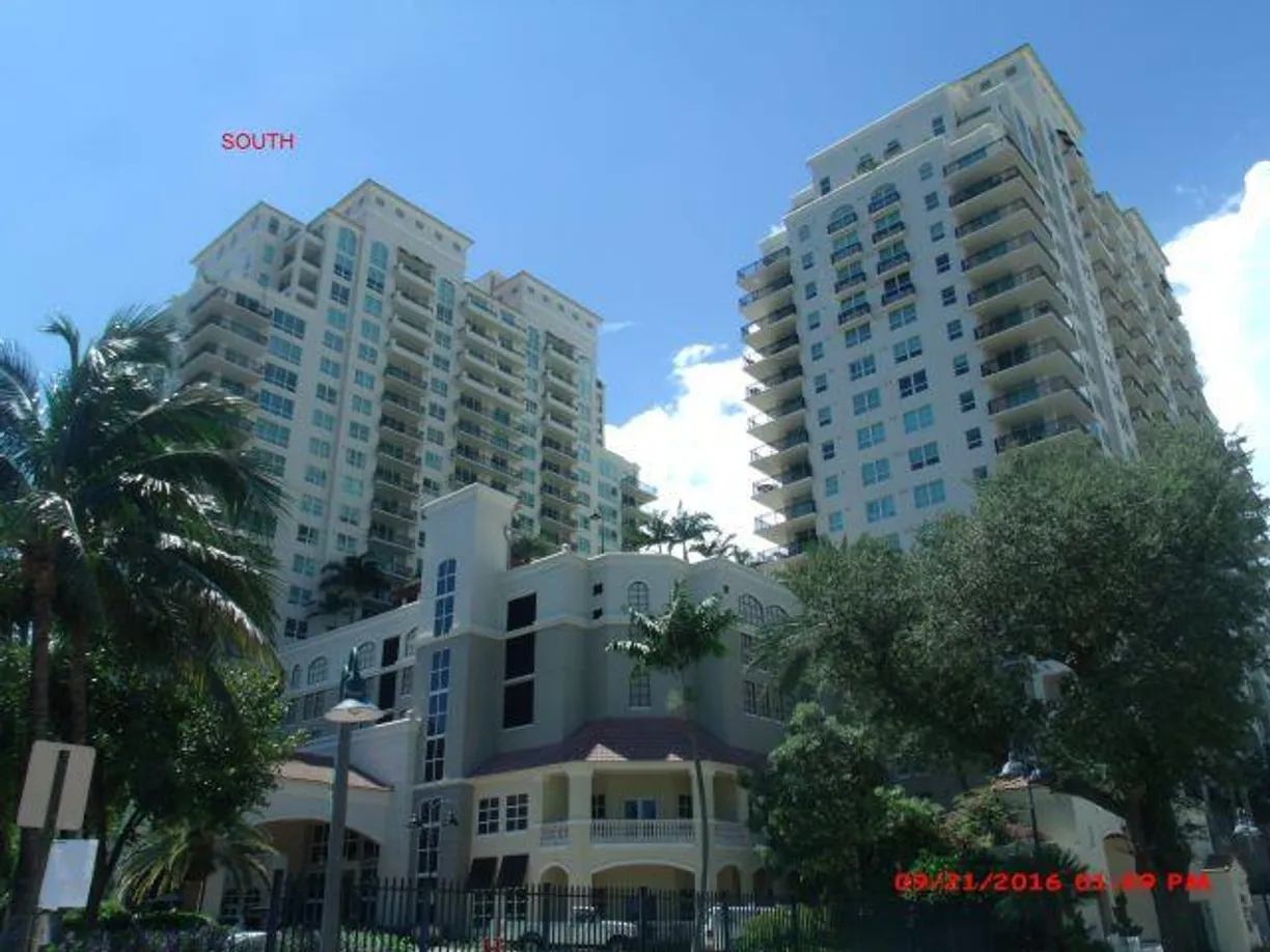 South Florida Real Estate | View 600 W Las Olas Boulevard, 807s | 2 Beds, 2 Baths