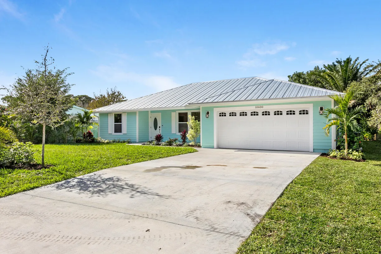 South Florida Real Estate | View 10600 SE Gomez Avenue | Listing