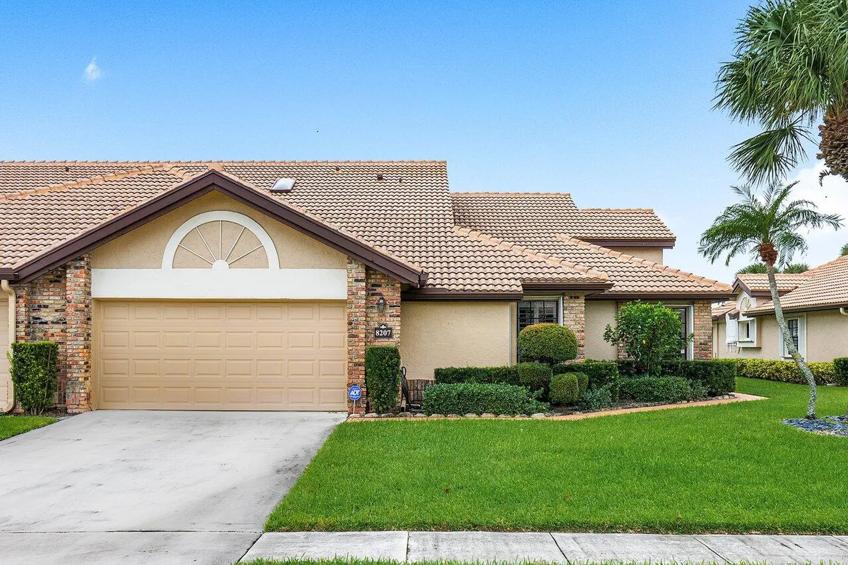 South Florida Real Estate | View 8207 Cassia Drive | Listing