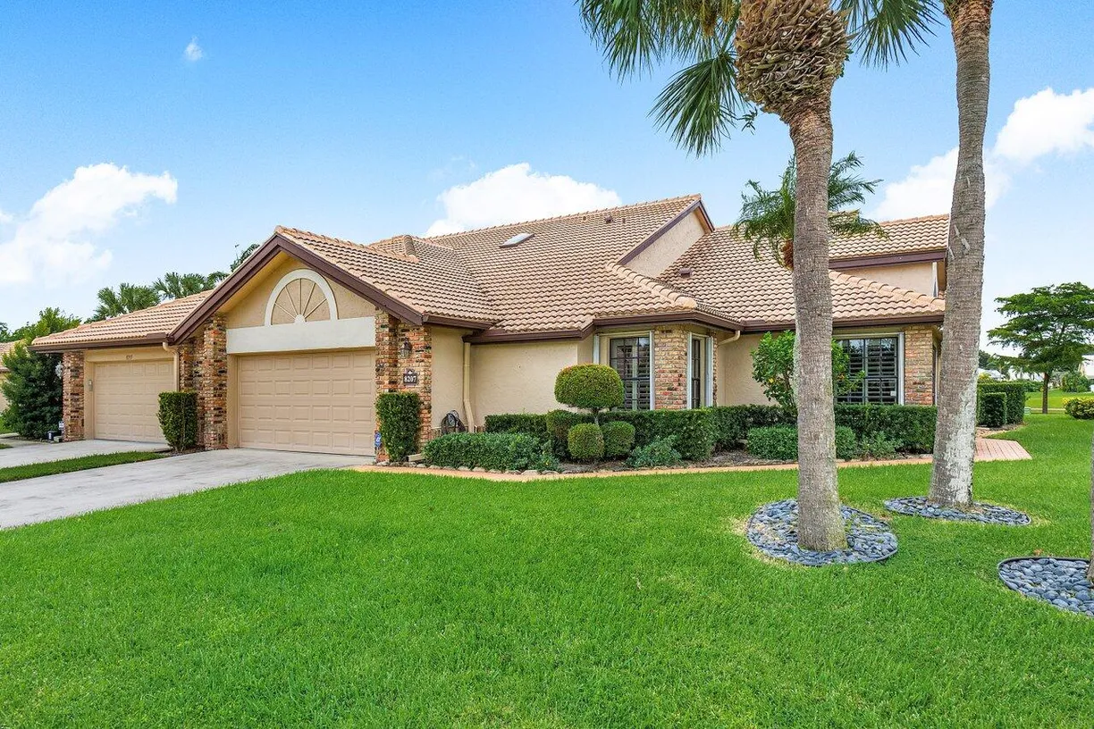 South Florida Real Estate | View 8207 Cassia Drive | 3 Beds, 2 Baths