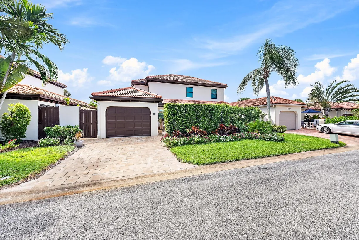 South Florida Real Estate | View 1484 Via Del Sol | 3 Beds, 2 Baths