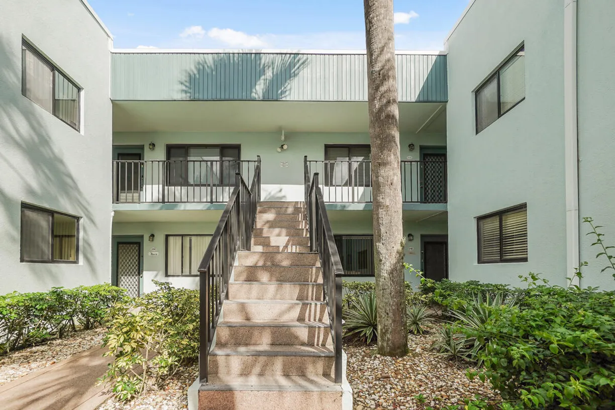 South Florida Real Estate | View 15072 Ashland Place, 132 | 2 Beds, 2 Baths