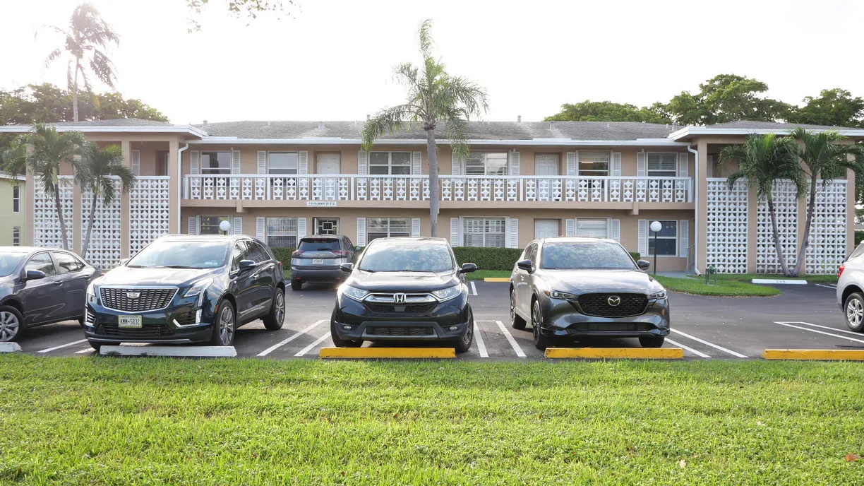 South Florida Real Estate | View 1131 Calamondin Terrace, 201 | 2 Beds, 2 Baths