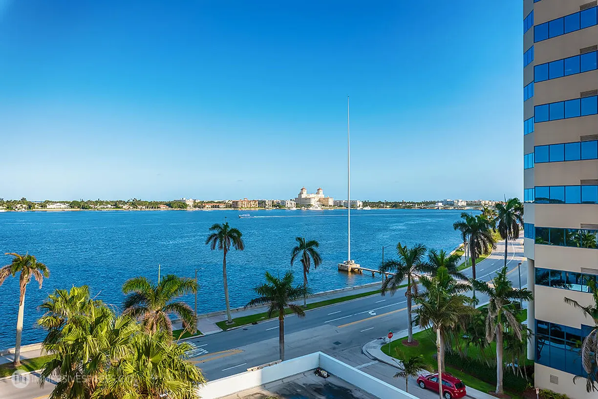 South Florida Real Estate | View 1551 N Flagler Drive, 617 | 2 Beds, 2 Baths